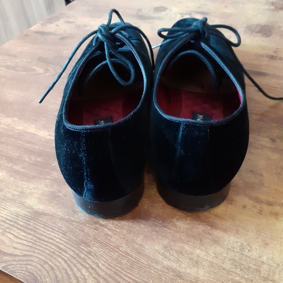 Dolce & Gabbana - RUNWAY Baroque Velvet Shoes Black/Red-8 - Picture 9 of 13